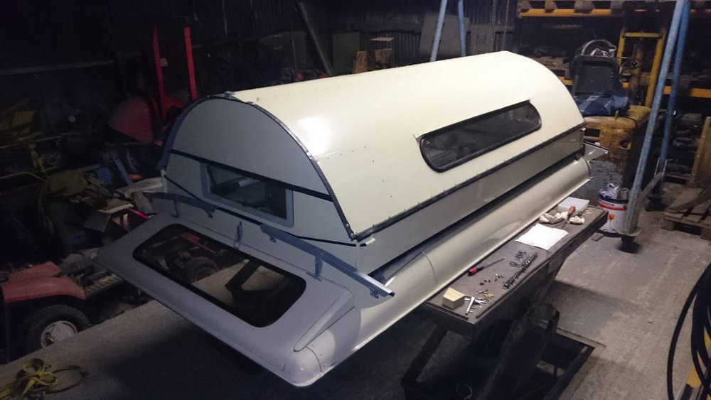 DSC_0042.JPG (726.63 KiB) Viewed 10409 times roof up