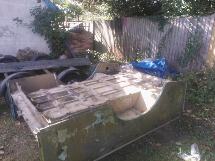 you can see the hole!.. the underside looks ok